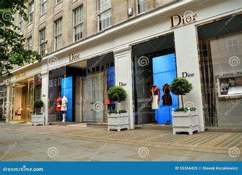 dior boutique knightsbridge.